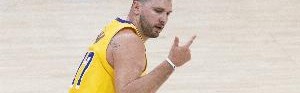 火力全开！东契奇半场再轰21分3板3助 罚球8中7！