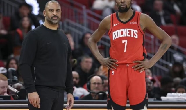 一竞技平台-火箭111-106马刺！乌度卡顽固不化，杜兰特看清现实，两人成关键