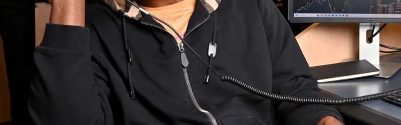 为了慈善！阿奴诺比现身曼哈顿大厦为慈善活动筹集善款